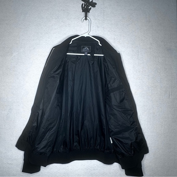 Men’s Black Lightweight Jacket – Outdoor Zip Front – Size 2XL - Picture 2 of 5